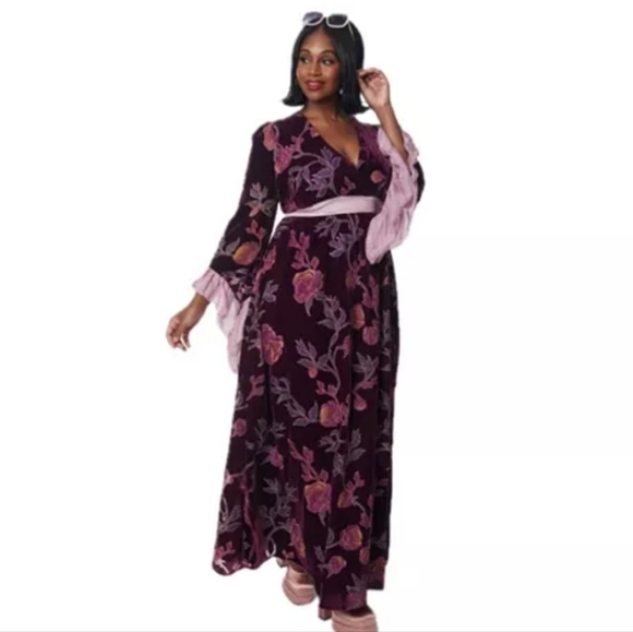 Unique Vintage Floral Velvet Maxi Dress - Picture 5 of 17